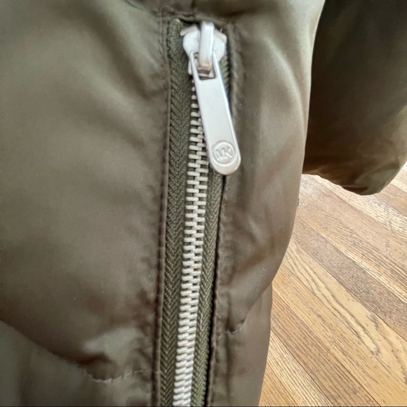 Michael Kors L womens winter puffer - Picture 10 of 11